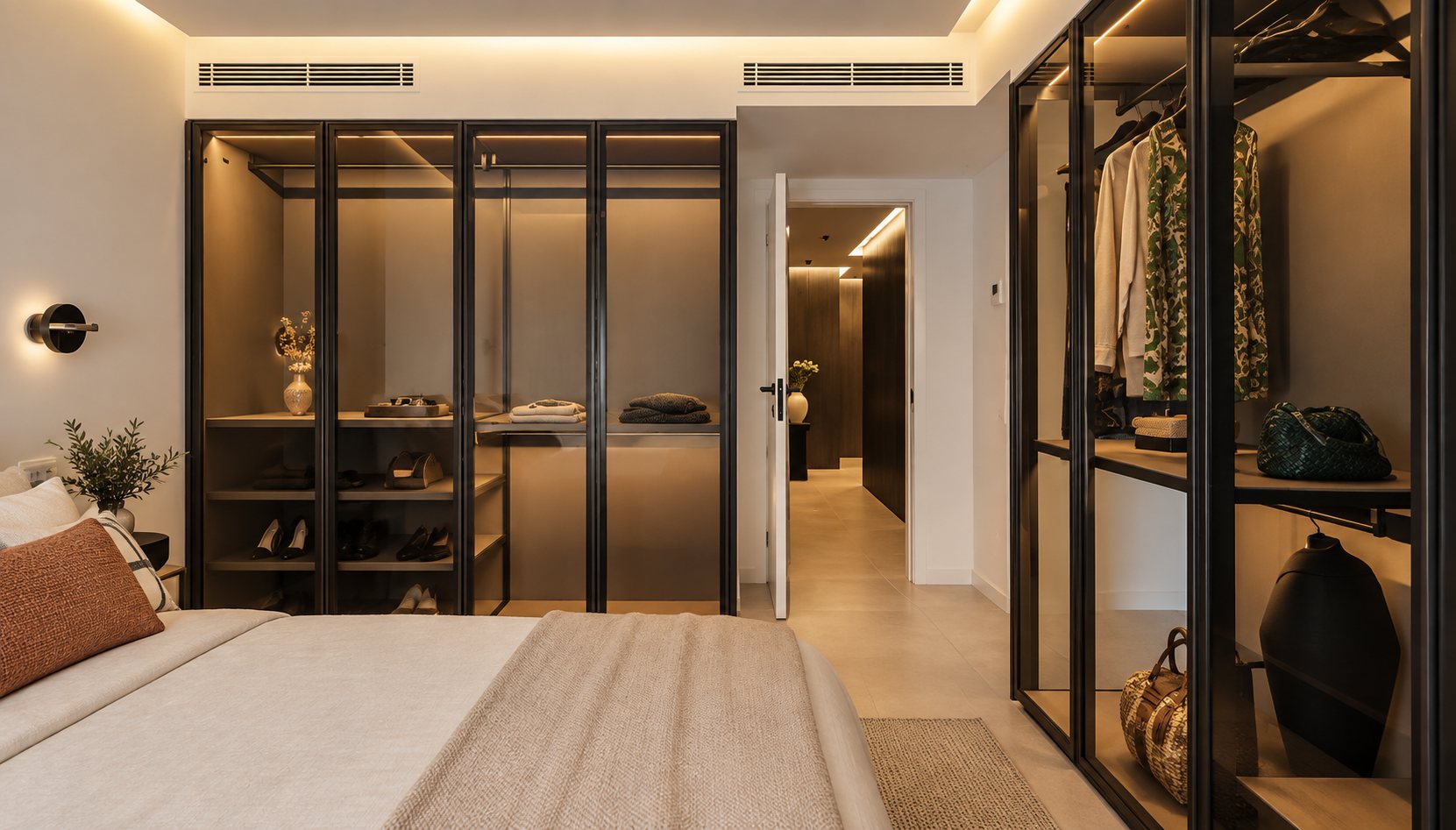 Vestidor del dormitorio principal, Ático Avenida Gabriel Roca